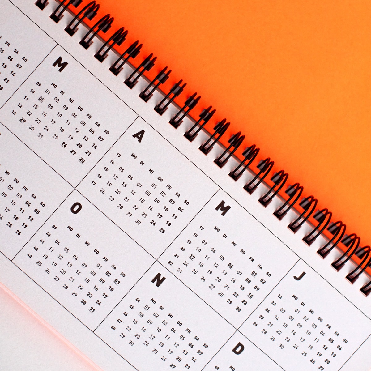 Tischkalender Tischformat Jahresübersicht