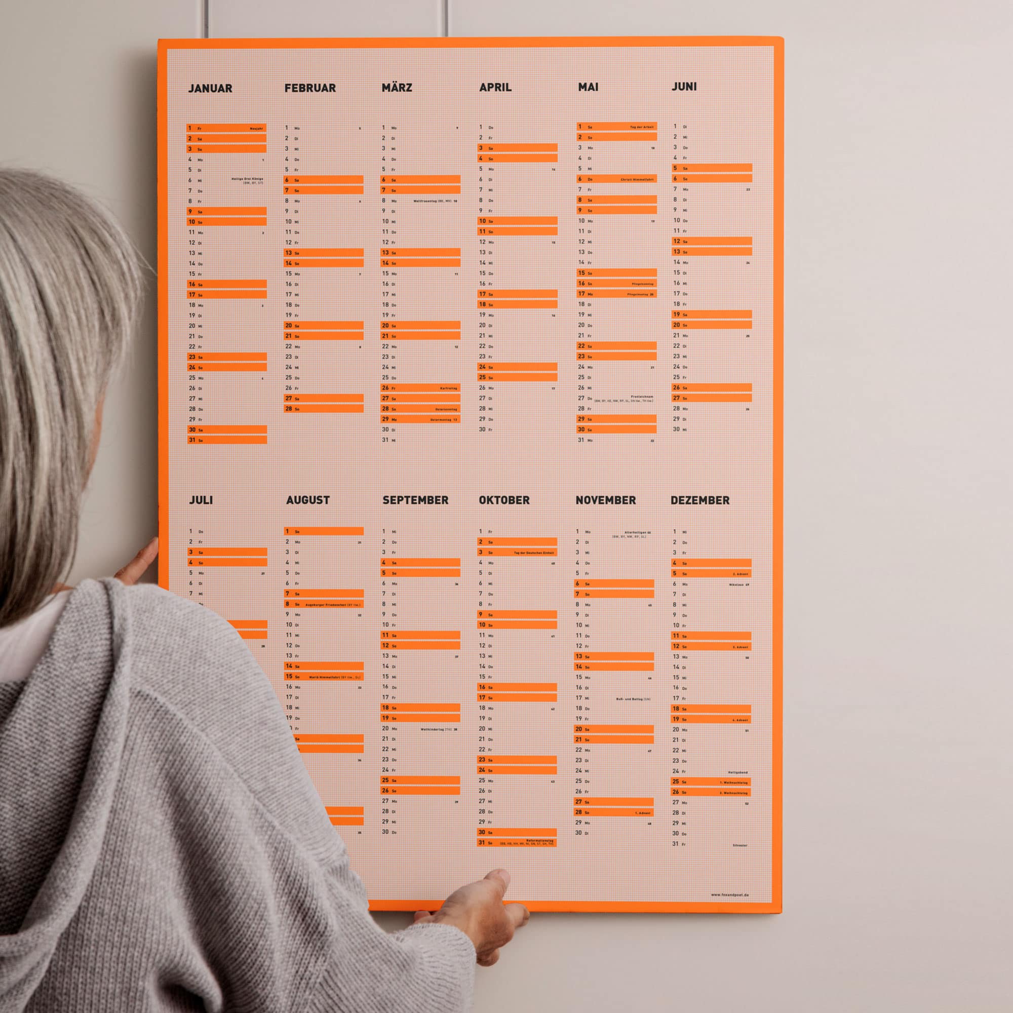 Wandkalender 2027 neonorange Millimeterpapier Hingucker