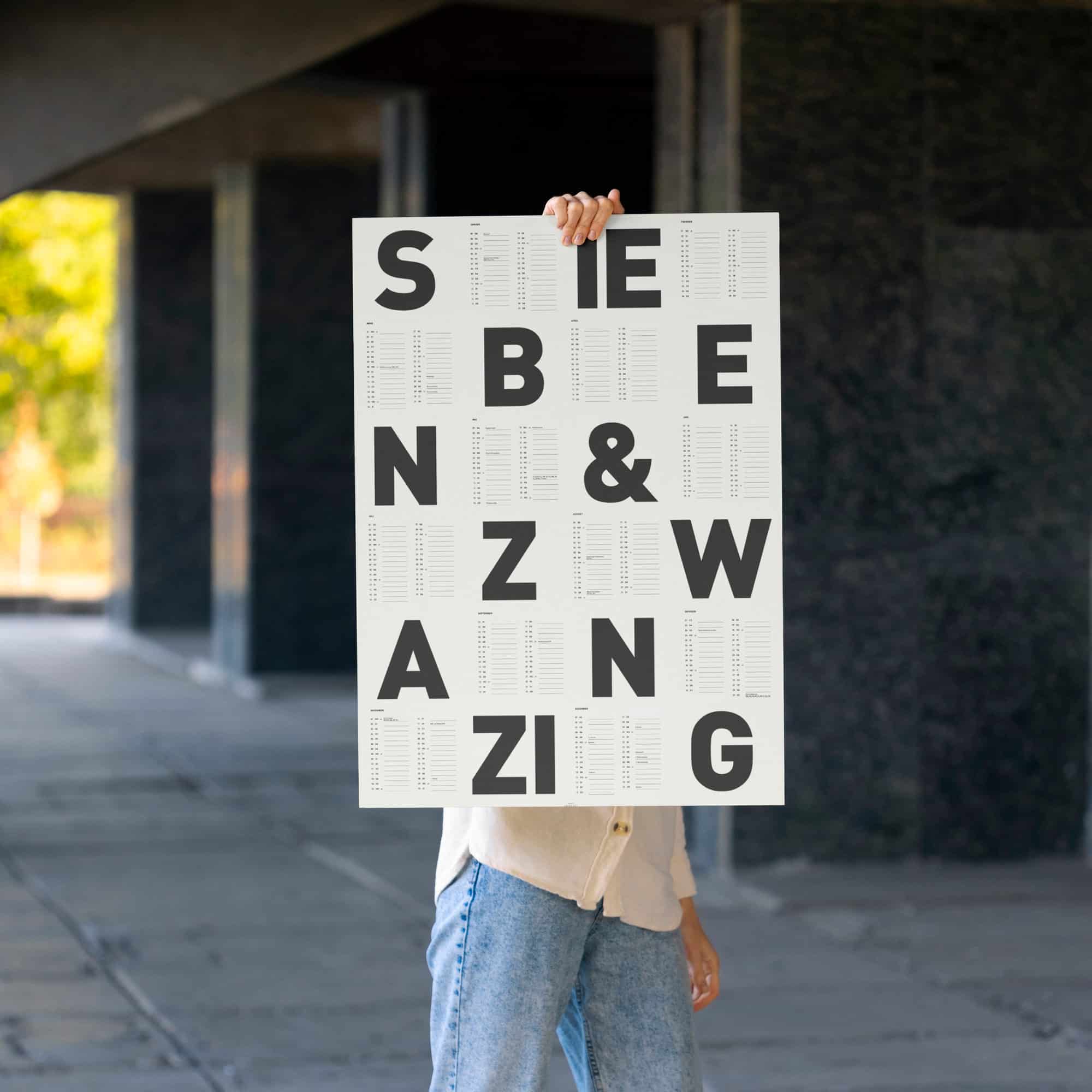 Typografischer Wandkalender für 2027 im A1-Format